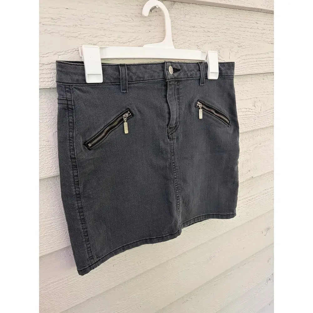 GUESS Gray Denim Mini Skirt Zip Pocket Stretch Size 29